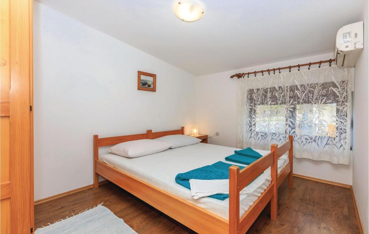 Cozy Apartment In Novi Vinodolski With Kitchen Luaran gambar
