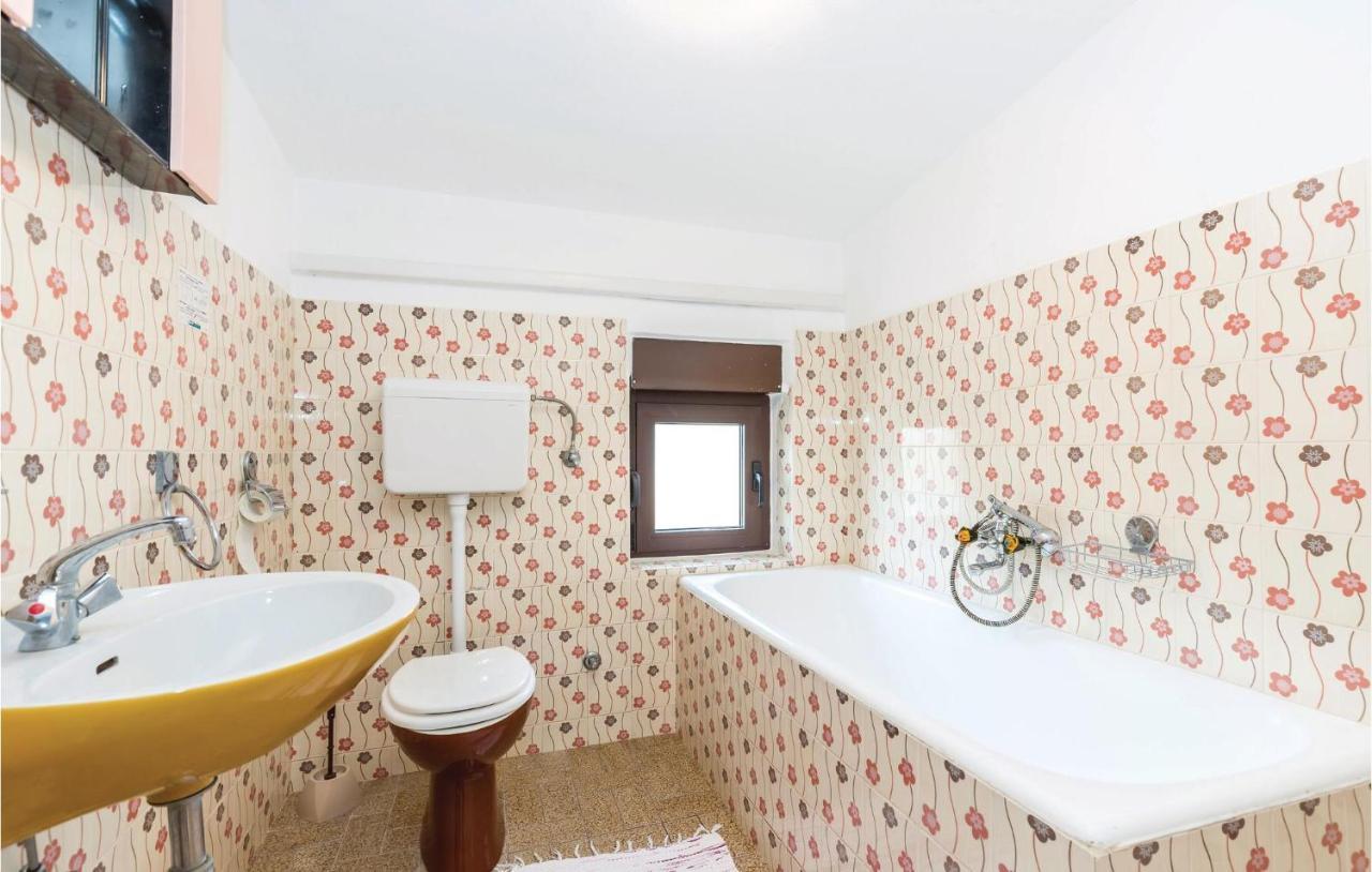 Cozy Apartment In Novi Vinodolski With Kitchen Luaran gambar
