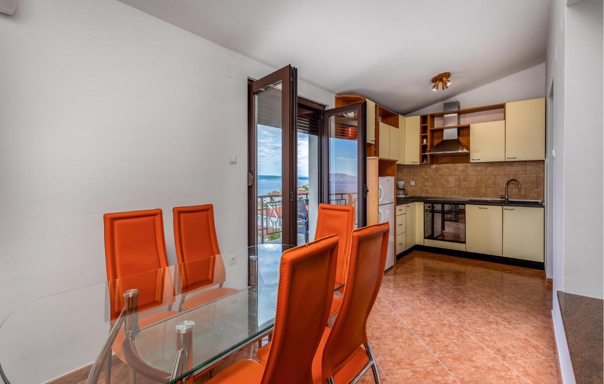 Cozy Apartment In Novi Vinodolski With Kitchen Luaran gambar